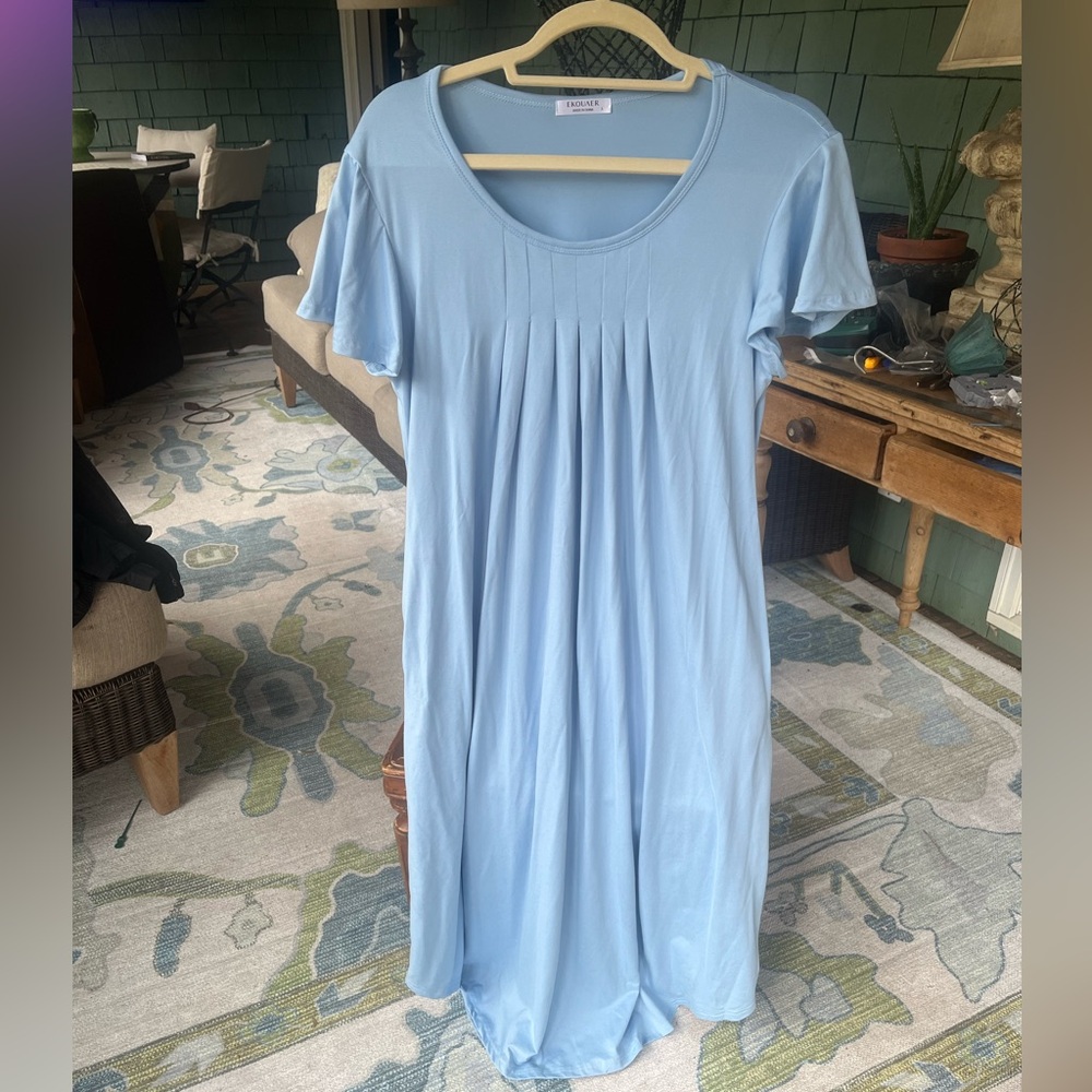 Beautiful Blue Elouaer Maternity Dress. Plearted front. Great condition. Large
